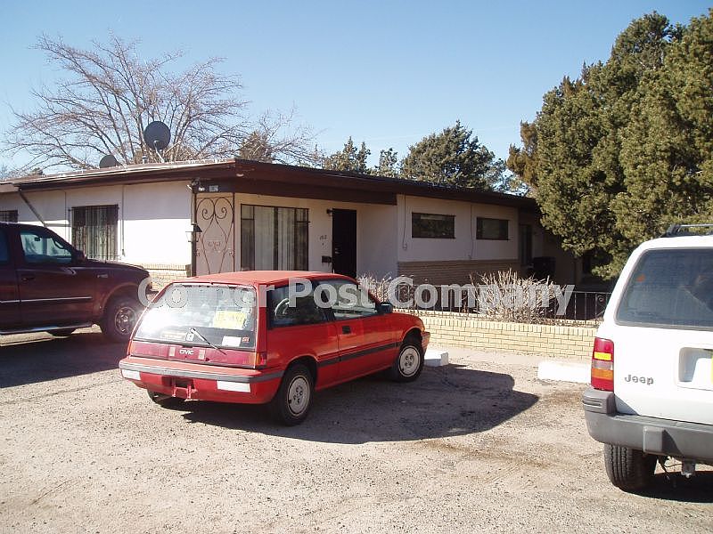 1st image of 1017 Palomas Dr SE APT C