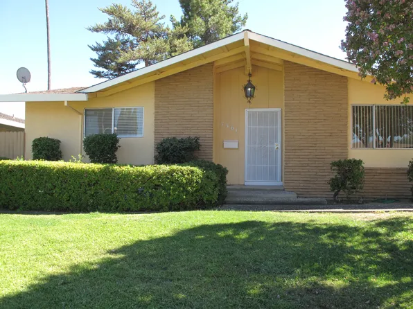 7361 S Land Park Dr #7361, Sacramento, CA 95831