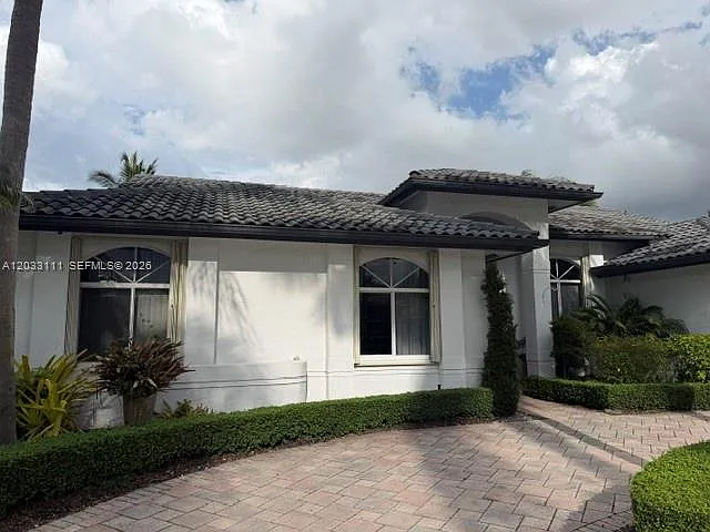 28 NW 108th Way — Photo 3
