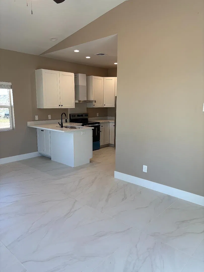 1855 N Badger Ln — Photo 4