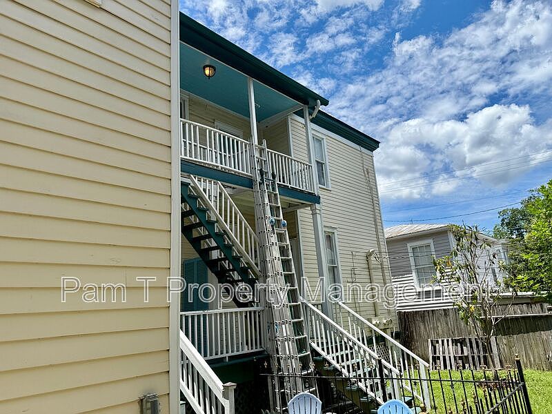 Building Photo 3