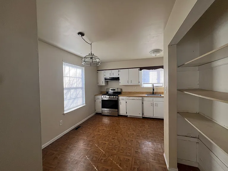 785 Jarvis Rd #B — Photo 8