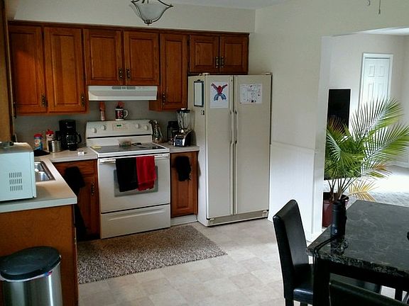 3rd image of 1723 Van Lynn Dr