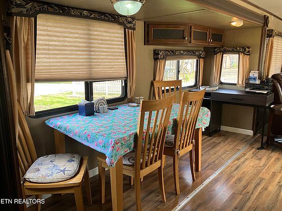 4th image of 37 Beach Rd