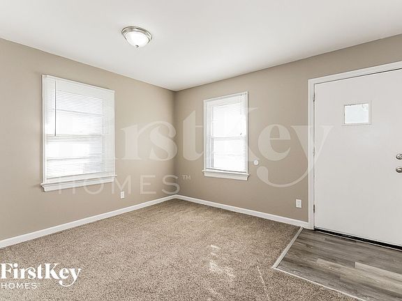 3rd image of 275 Saint Ferdinand St