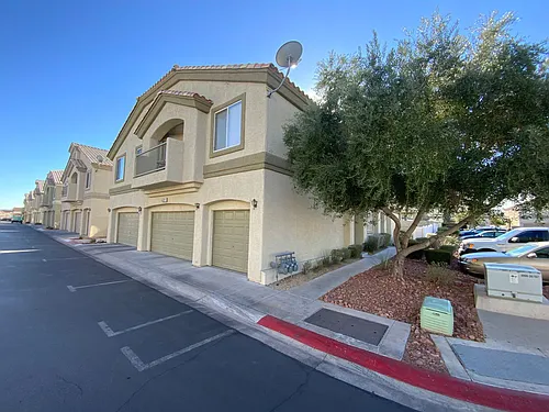 6321 Lorne Green Ave #102 Photo 1