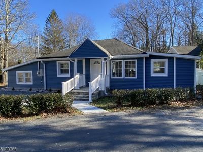 1 Canal St, Highland Lakes, NJ, 07422
