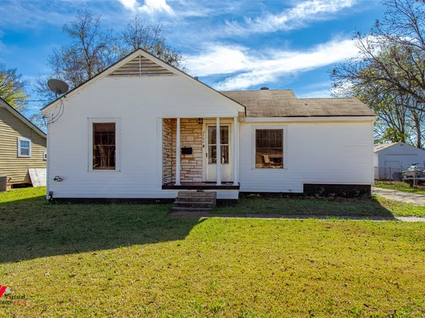 2424 Broadway Dr, Bossier City, LA 71111