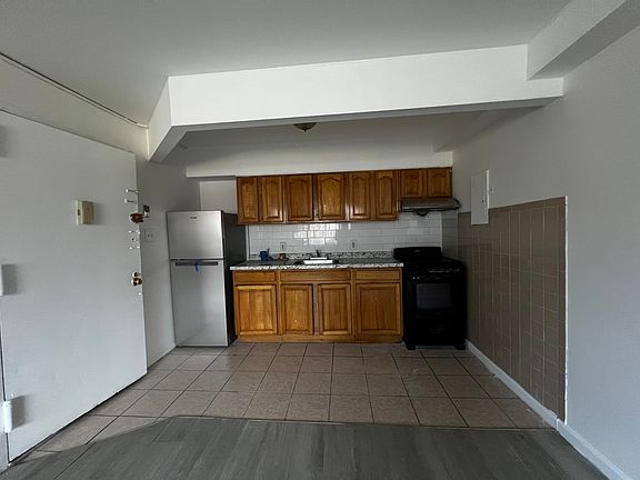 3rd image of 55-12 111th St #1D