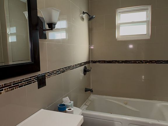4th image of 128-28 140th St Floor 2