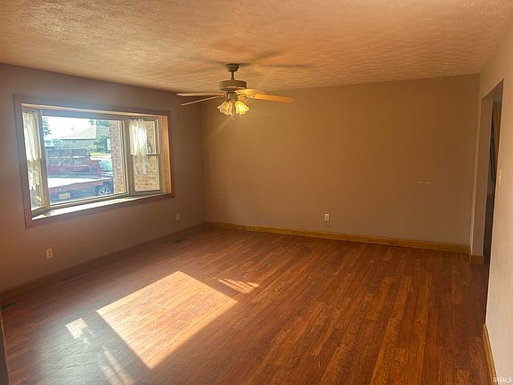 2nd image of 3350 Elm Swamp Rd
