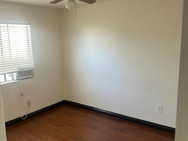 5325 Huntington Dr N #203 — Photo 4