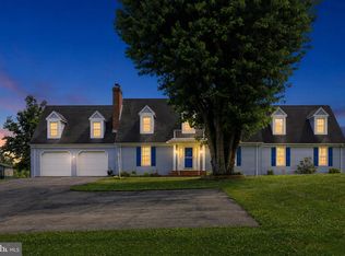15613 Natural Well Rd, Williamsport, MD 21795