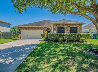 1424 Barras St, Alvin, TX 77511
