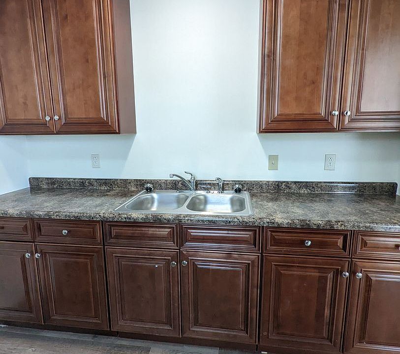 1st image of 2933 Leeway Dr APT D