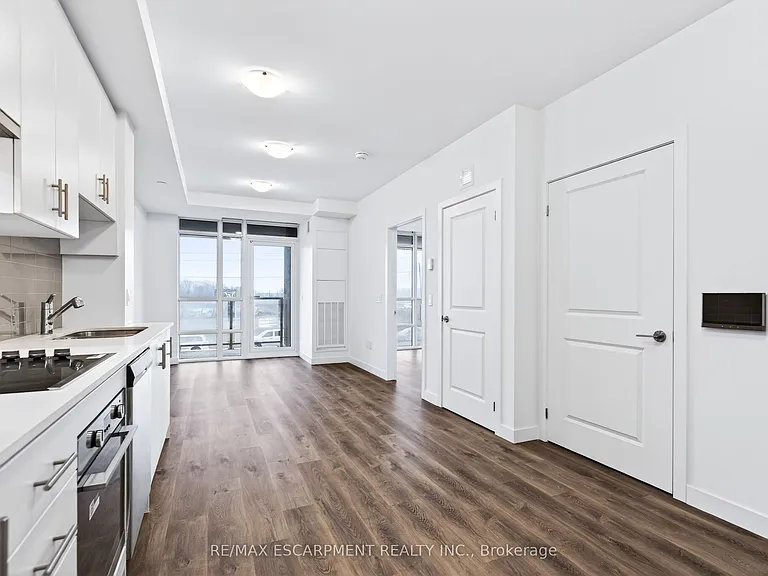 461 Green Rd #220 — Photo 11