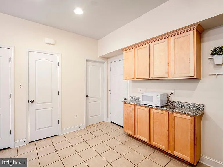 304 Orchard Ridge Dr — Photo 13