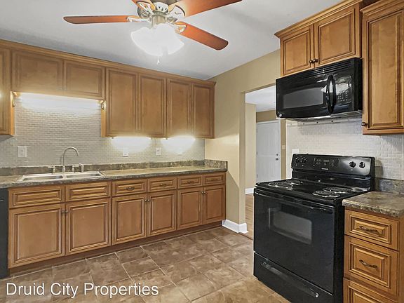 3rd image of 116 Orange St