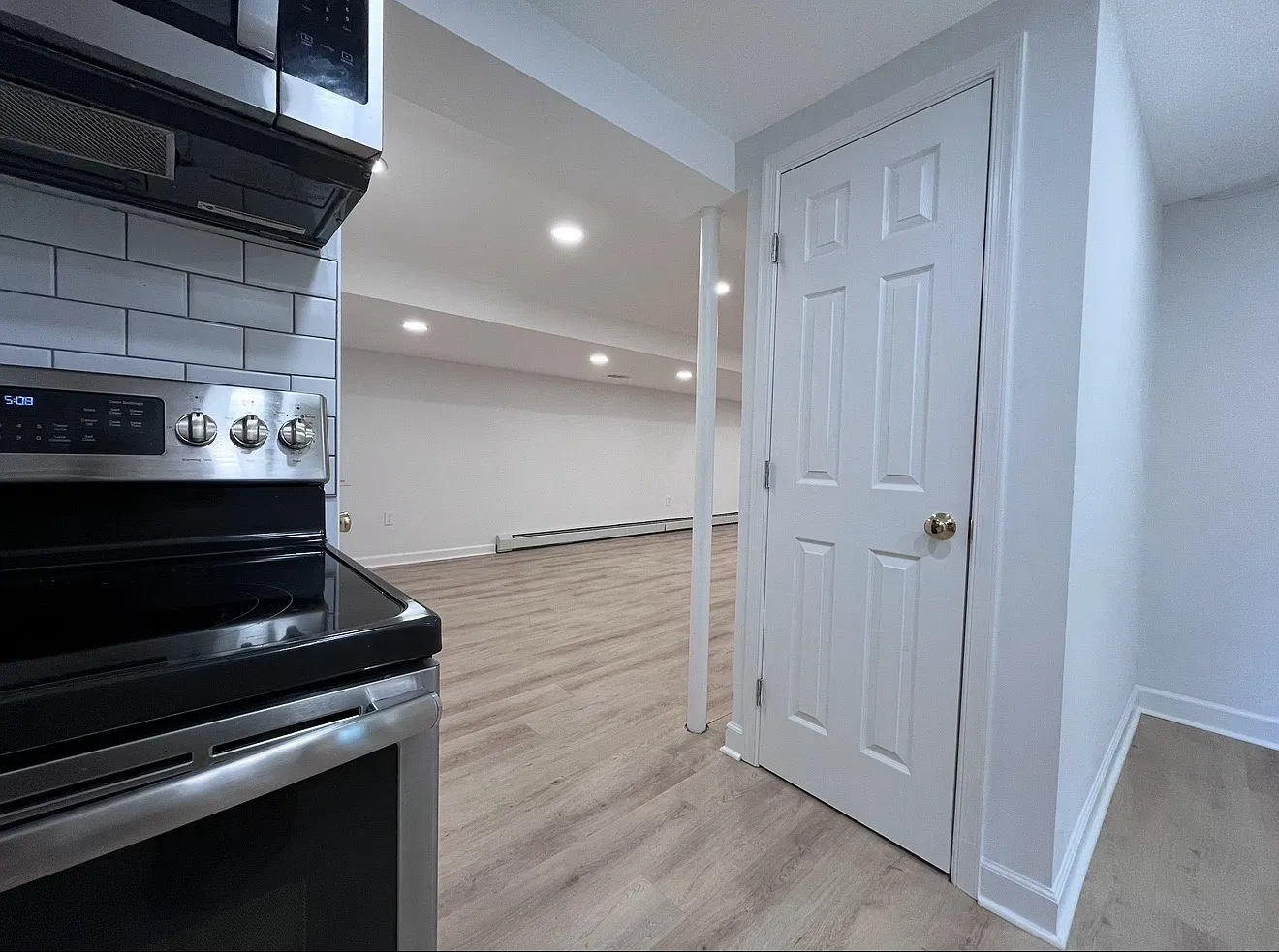 7812 Adelphi Ct — Photo 3