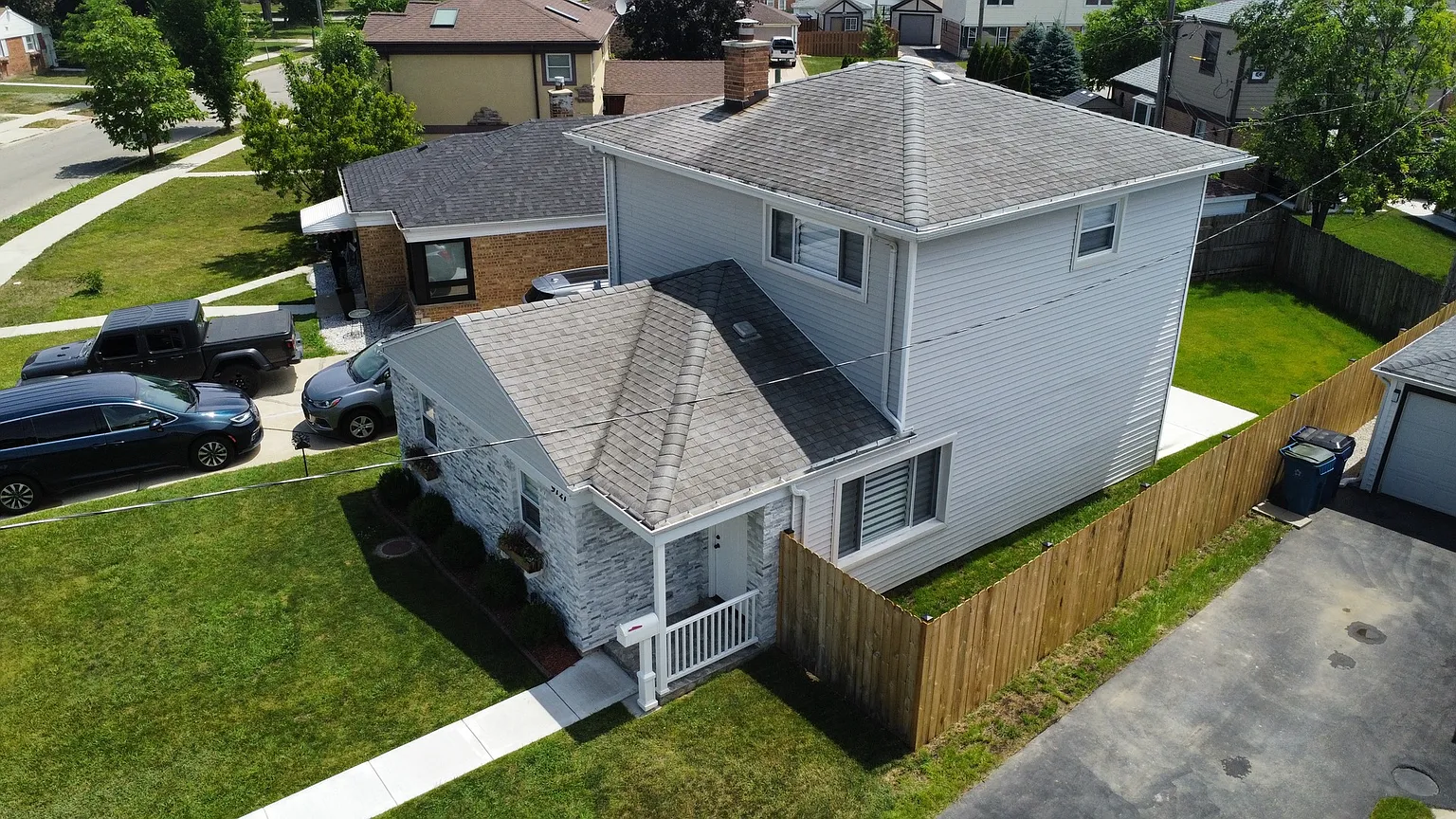 9727 Johanna Ave photo 1