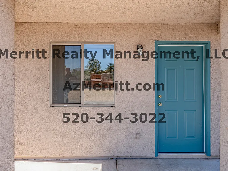 801 E Waverly St #B — Photo 4