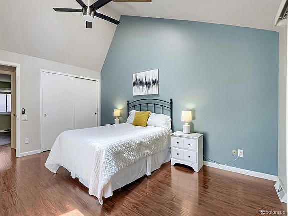 3rd image of 2884 S Oakland Circle