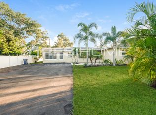 3011 Wilkinson Rd, Sarasota, FL 34231