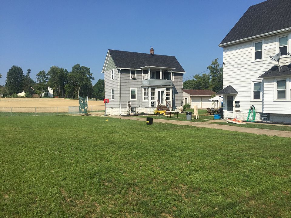 1st image of 3708 W 15th St