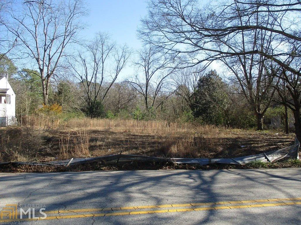 2230 Browns Mill Rd SE photo 1