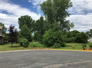 1009 Prairie Cir, Menomonie, WI 54751