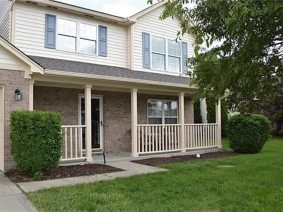 Nice crisp professional paint to exterior trim, nothing to do but move in. Nicely equipped home.