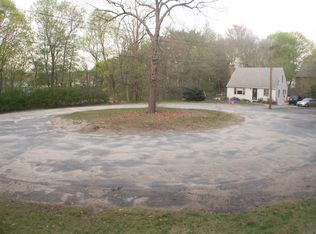 35 Richard Rd, Holbrook, MA 02343