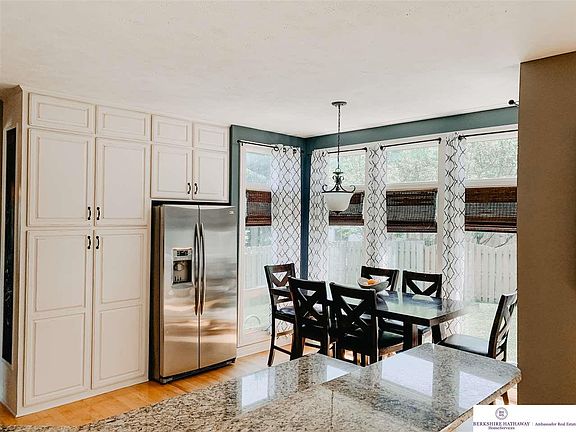 5th image of 18635 Jones Cir