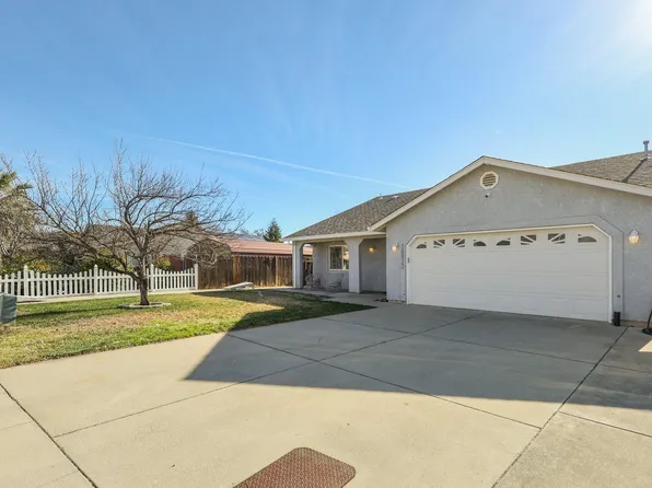 16873 Winchell Dr, Redding, CA 96003