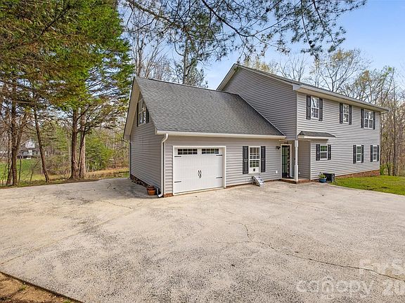 3rd image of 5980 Quarter Mile Rd