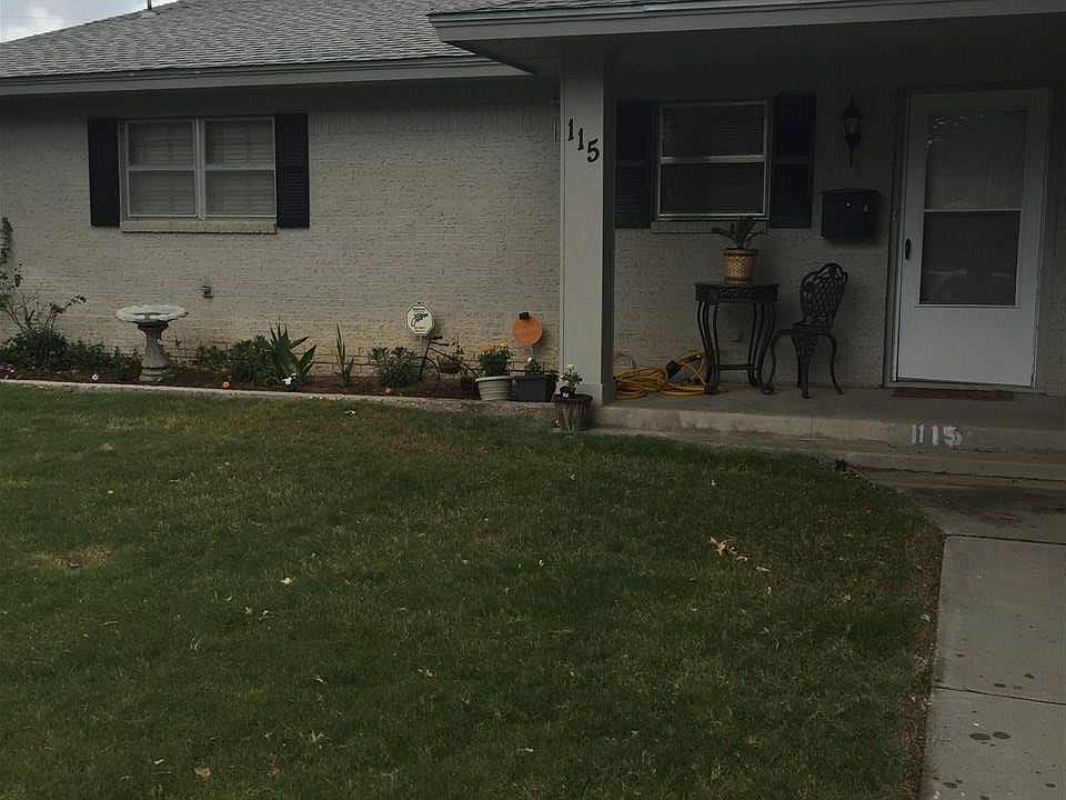 1st image of 115 Jefferson Pl