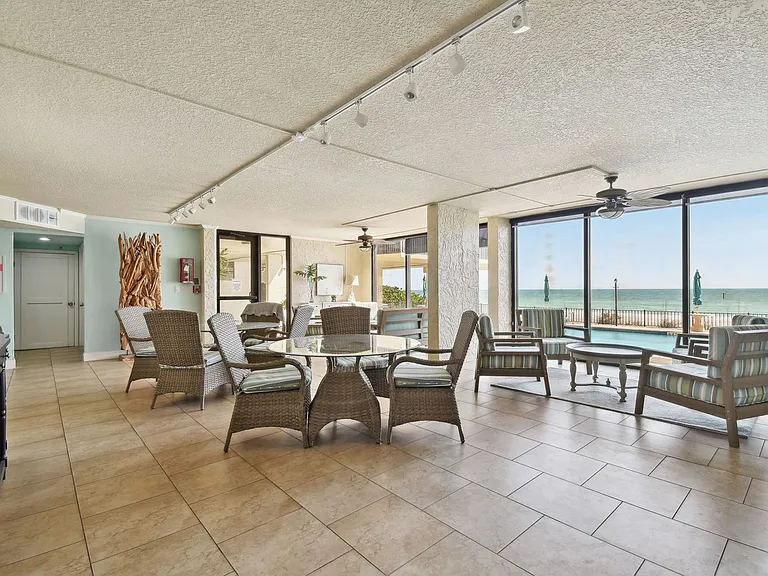 15400 Gulf Blvd #ID1546427P — Photo 23