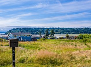 8188 Cultus Dr, Clinton, WA 98236