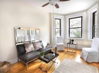 67 Burbank St #11B, Boston, MA 02115