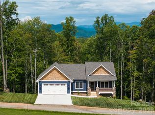 224 Country Dr, Mars Hill, NC 28754