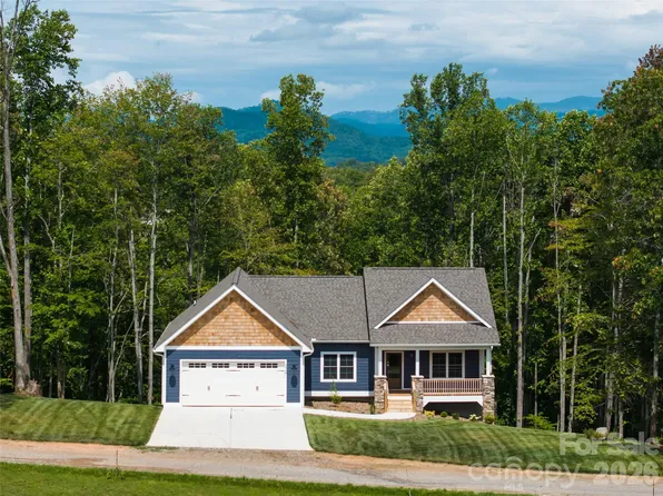 224 Country Dr, Mars Hill, NC 28754