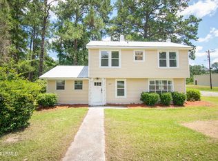 407 Elm St E, Hampton, SC 29924