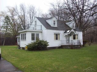 1740 Mapleridge Rd, Saginaw, MI 48604