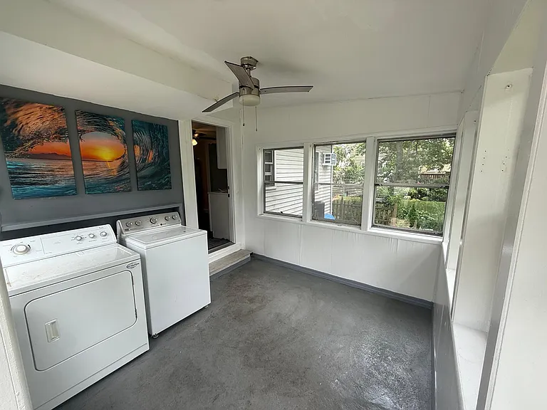 375 S 3rd St — Photo 17