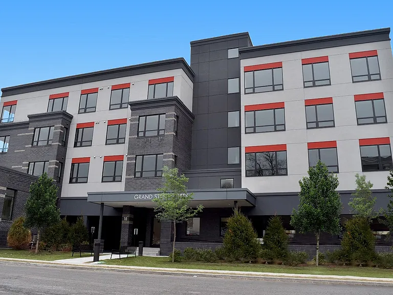 Grand Street Lofts — Photo 21