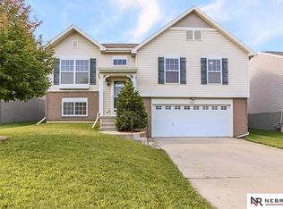 19371 V St, Omaha, NE 68135