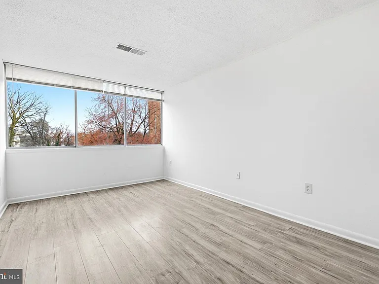 1824 Metzerott Rd #203 — Photo 15