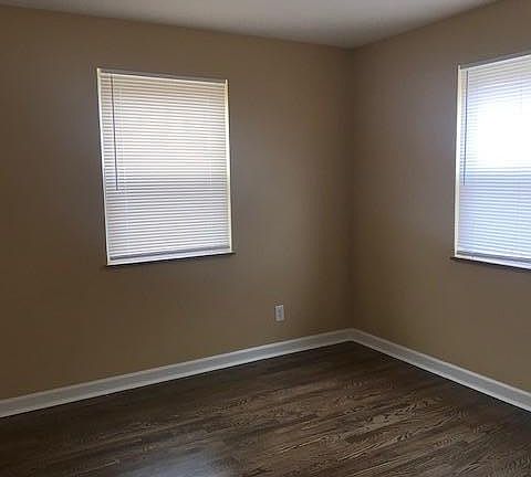 5th image of 3263 Van Zandt Dr