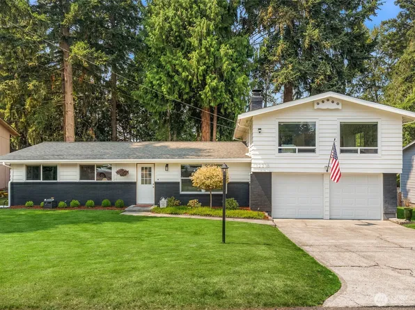 12218 66th Avenue Ct E, Puyallup, WA 98373
