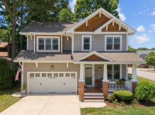 701 Lake Artesia Ln, Fuquay Varina, NC 27526